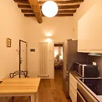 Apartment Am 11 - Cozy Medieval Loft In Center Perugia