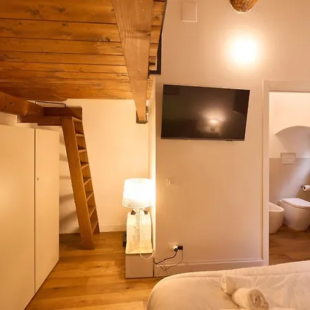 Apartamento Am 11 - Cozy Medieval Loft In Center