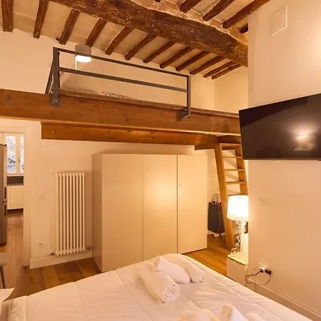 Apartamento Am 11 - Cozy Medieval Loft In Center Perúgia